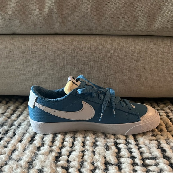 NWT Nike Blue Blazers (Custom) - Picture 4 of 6